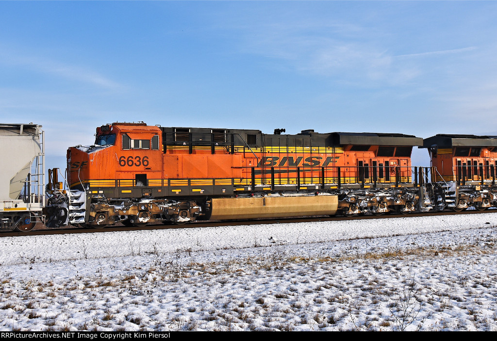 BNSF 6636